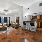 3 Bed Home With Luxury Hot Tub, Deck, Wifi And Arcade Games