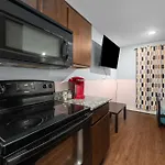 Chic & Cozy 1Br Apt With Free Parking & King Bed