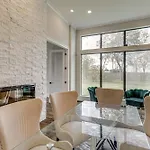 9 Mi To Downtown Houston Spacious Group Getaway