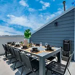 The Oasis Checkmate Stunning Rooftop With Views