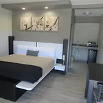 Crystal Inn