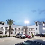 House Hotel
