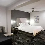 House Hotel