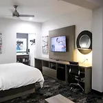 House Hotel