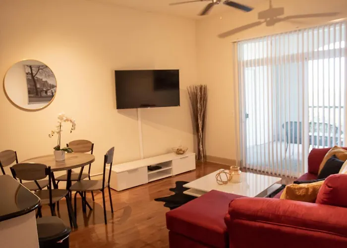 Discounted Penthouse W/ Nrg View In The Med Ctr
