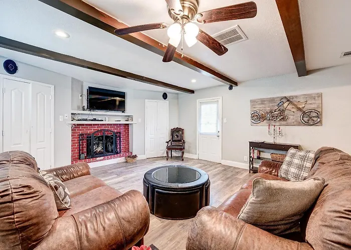 Authentic Home By Memorial City Mall, W Houston