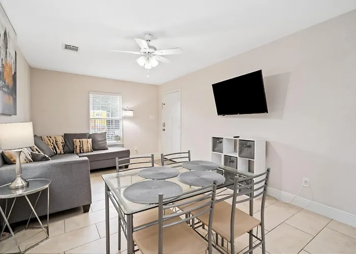 Opulent, Luxurious & Modern Apt 7 Min From Tx Med Center
