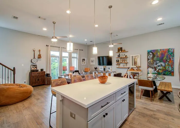 Modern Luxury 3-Bd Mins To Dt W Rooftop