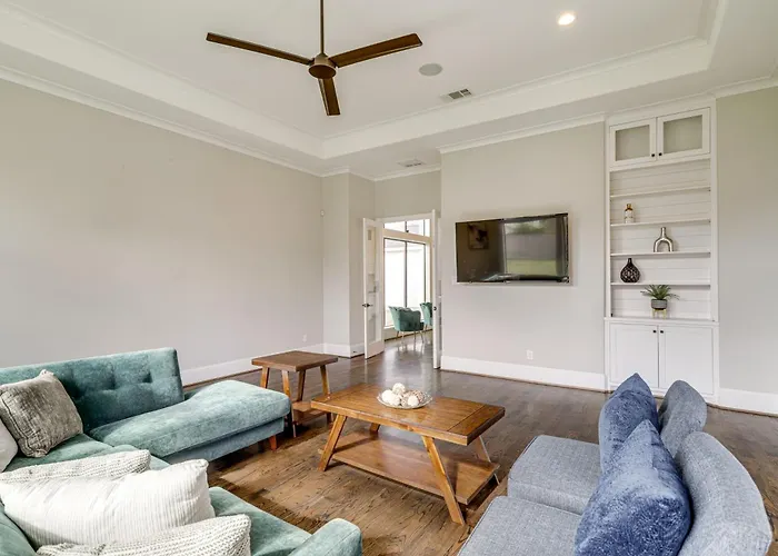 9 Mi To Downtown Houston Spacious Group Getaway