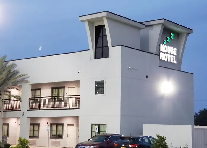 House Hotel