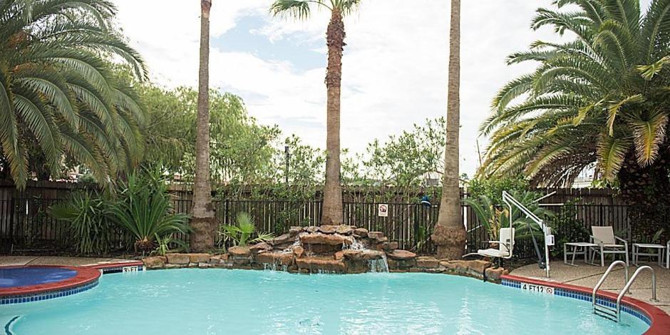 1960 Suites 4*
