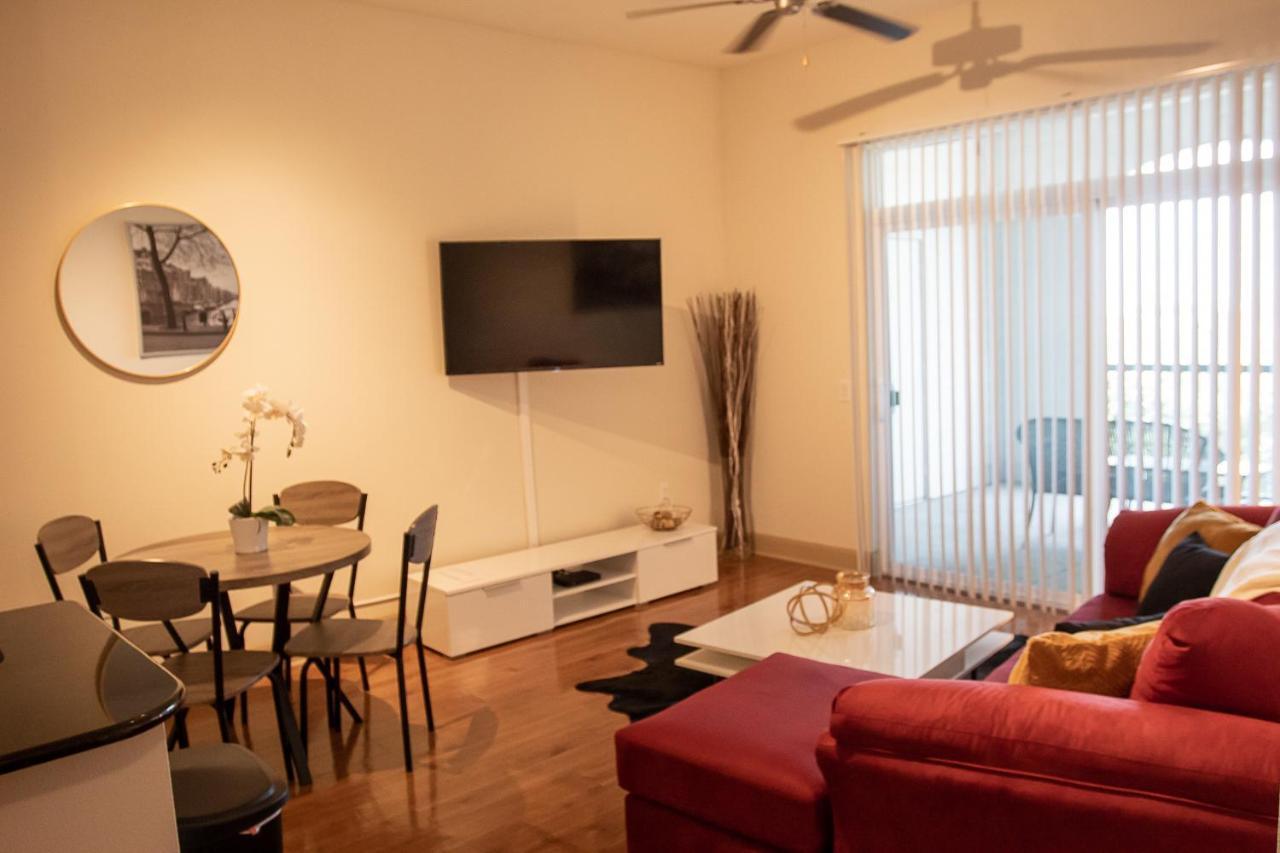 Discounted Penthouse W/ Nrg View In The Med Ctr Houston