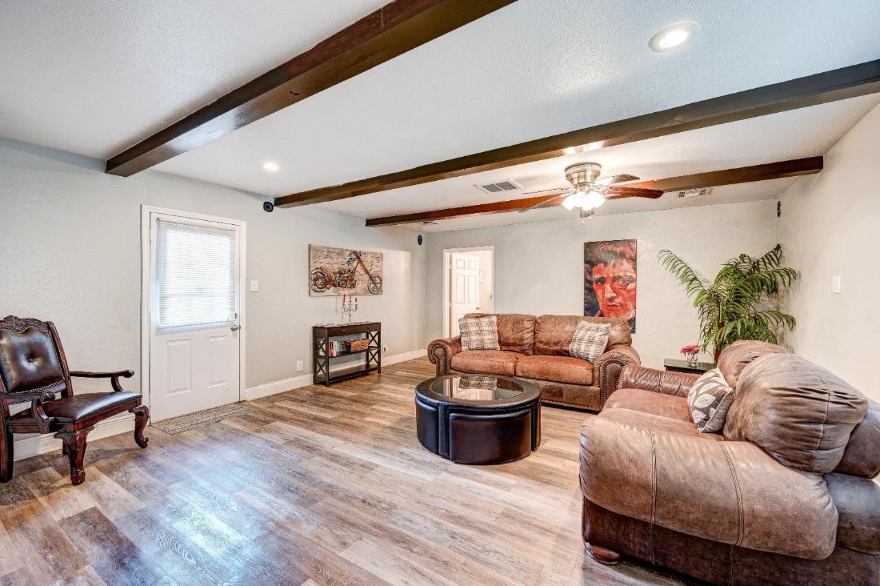 Holiday home Authentic By Memorial Mall, W Houston