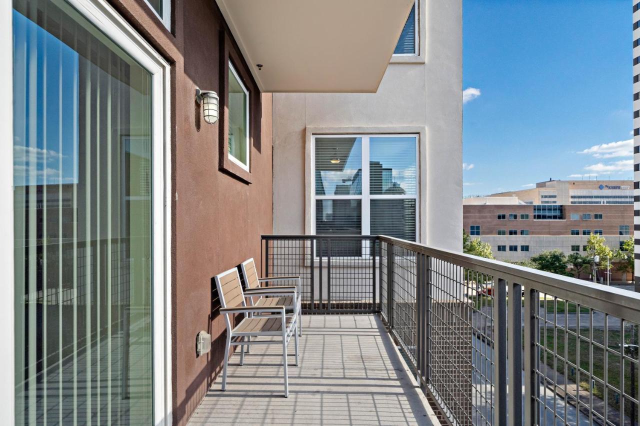 Renu Downtown - Relax,revive,renew Houston