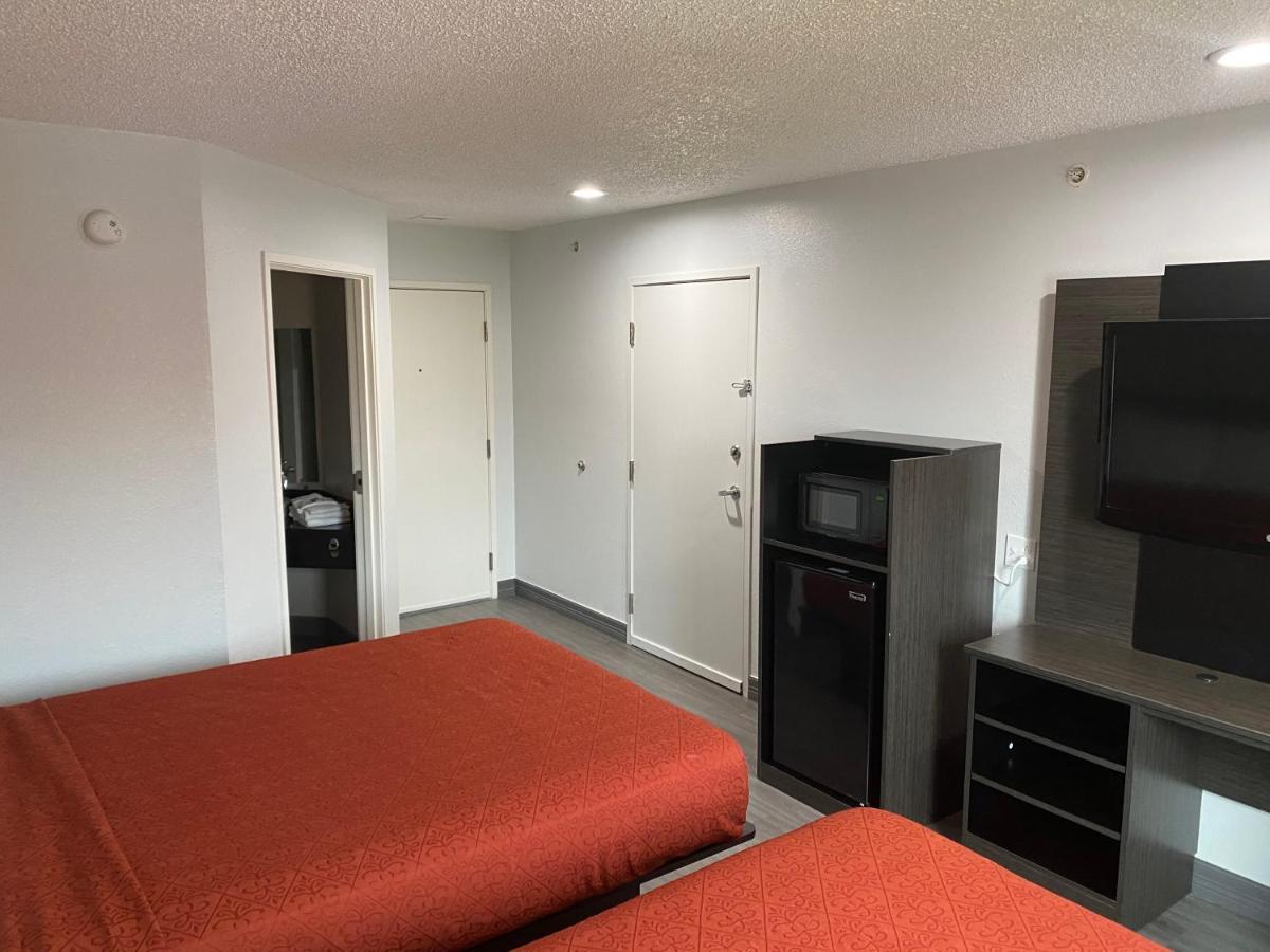 Hotel 6 Houston, Tx 2*