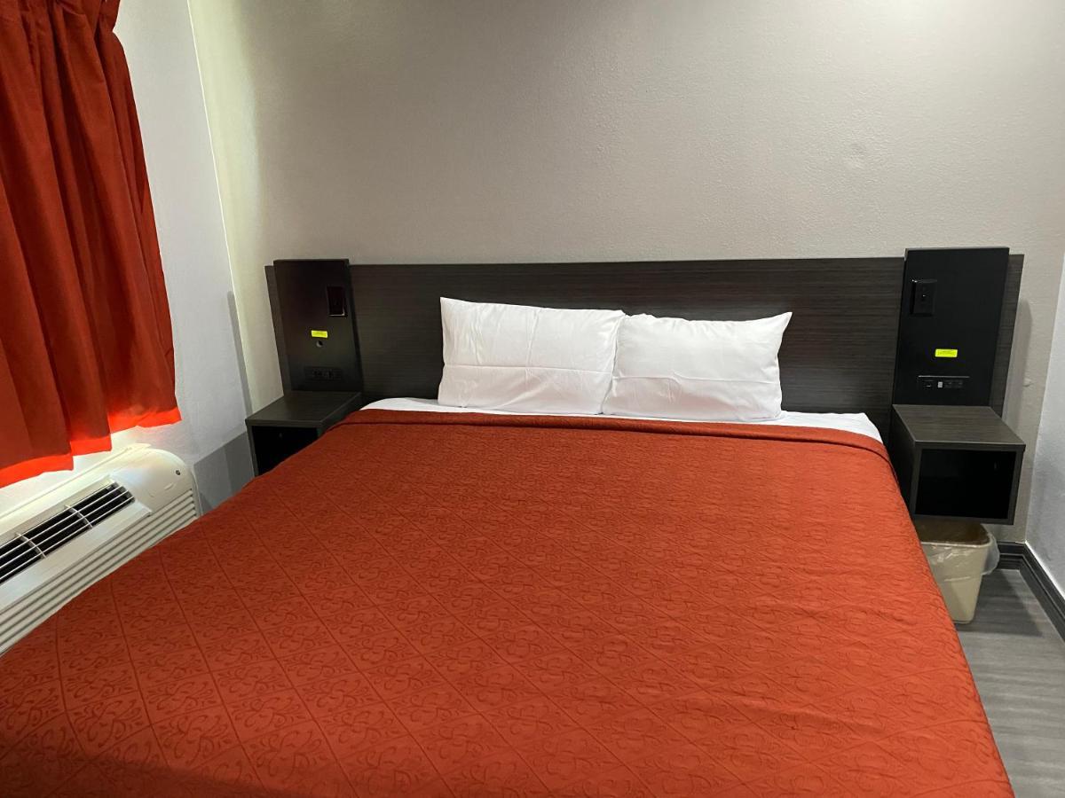6 Houston, Tx Hotel 2*