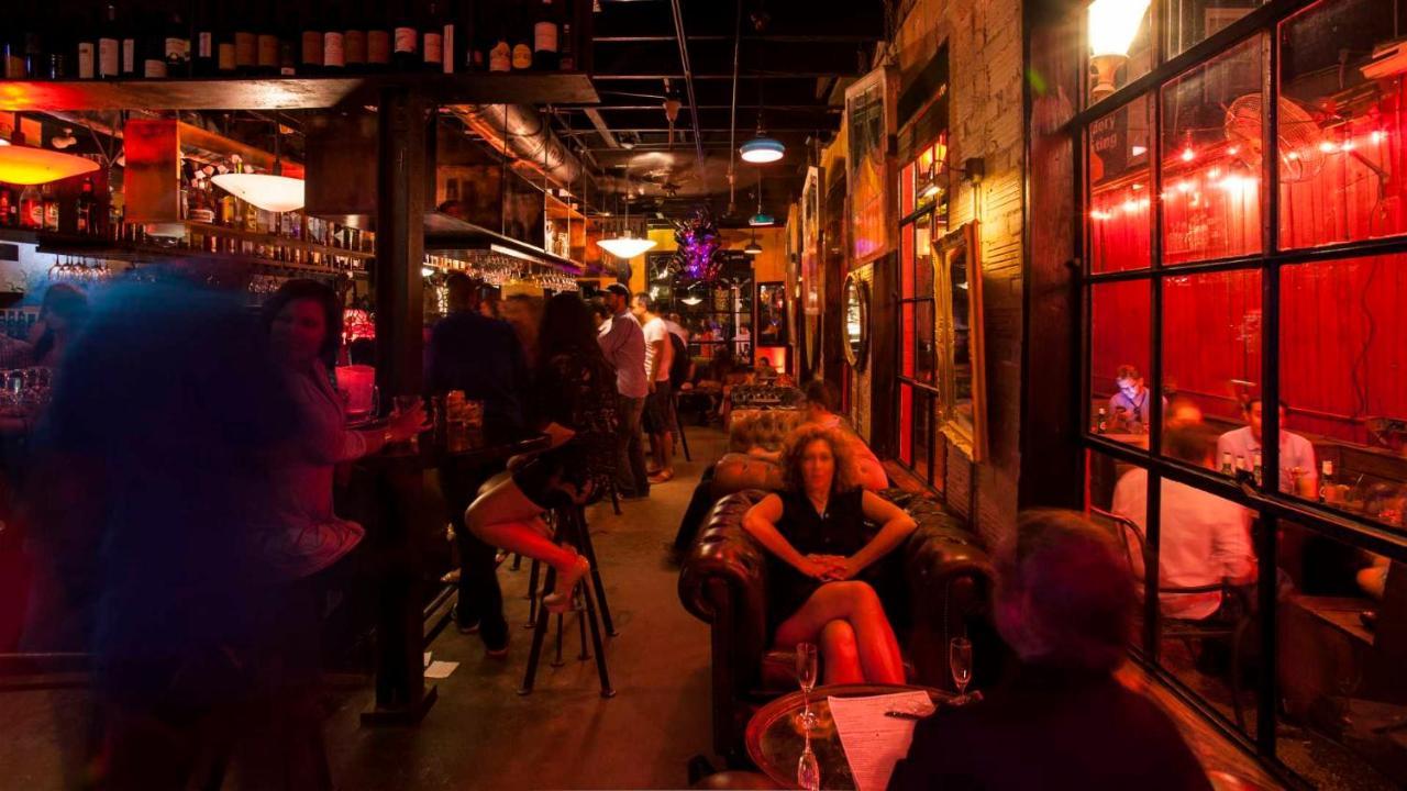 Urban Oasis Your Perfect Getaway In The Heart Of Downtown! * Houston