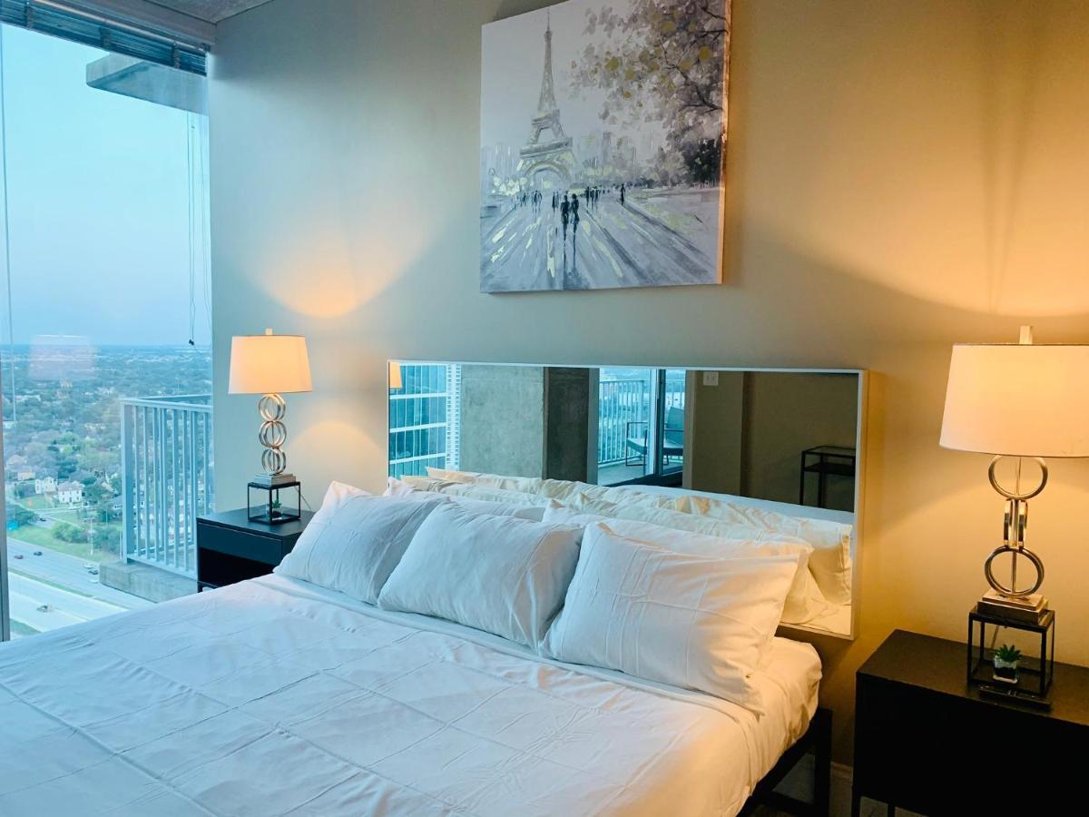 Furnished Downtown *