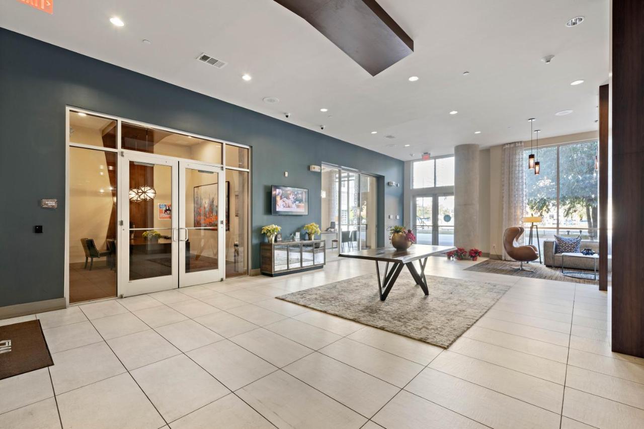 Renu Downtown - Relax,revive,renew