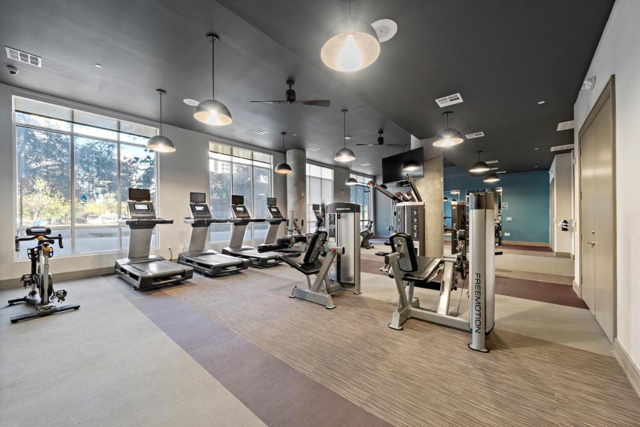Renu Downtown - Relax,revive,renew