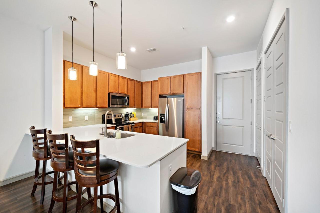 Renu Downtown - Relax,revive,renew Apartment Houston