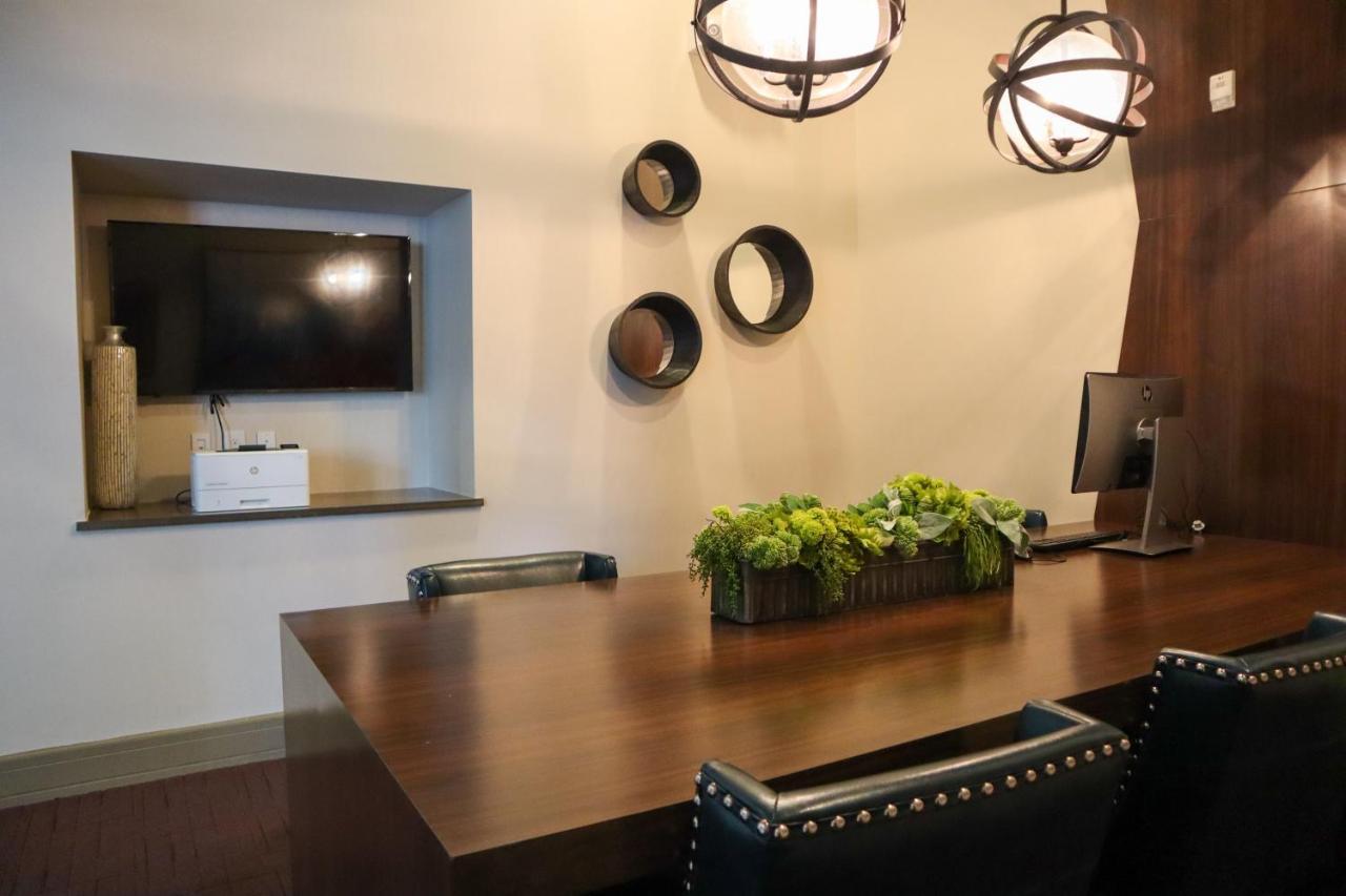 Renu Downtown - Relax,revive,renew Houston