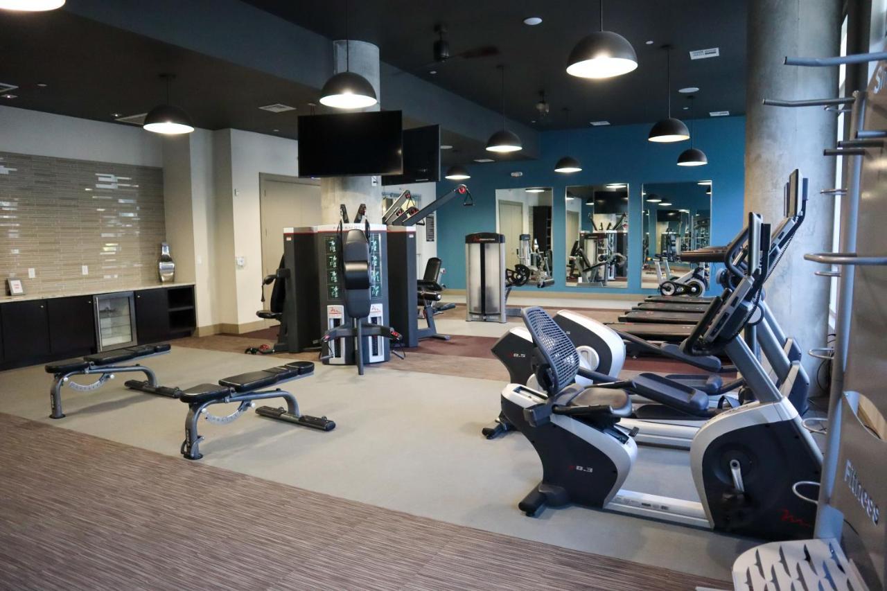 Renu Downtown - Relax,revive,renew * Houston