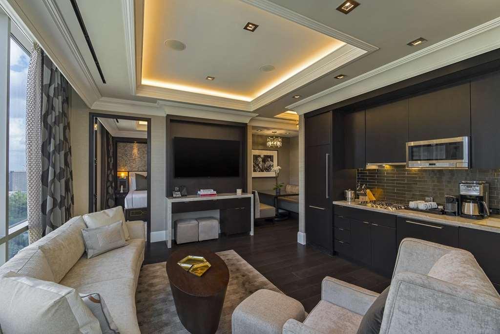 The Post Oak 5*