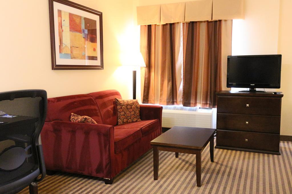 Hotel Frontier 2*