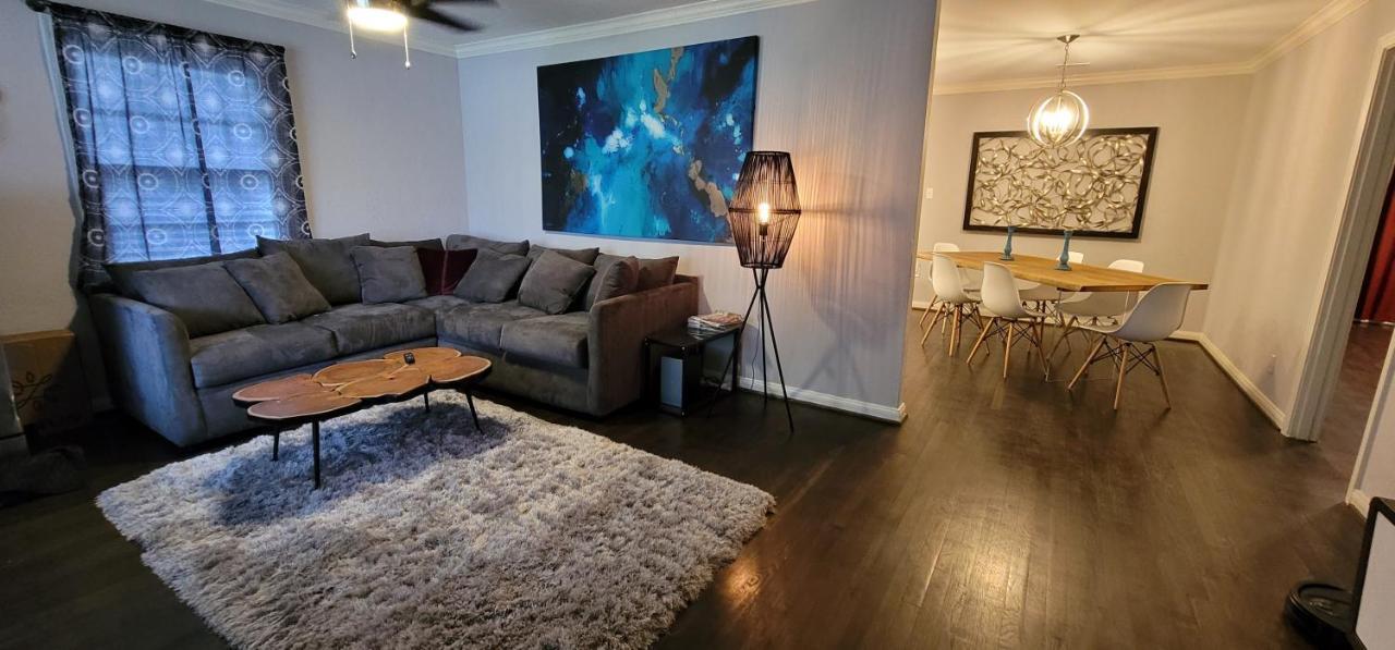 Holiday home The Harby Street House - Close To U Of H, Stadiums, Downtown, Med Center