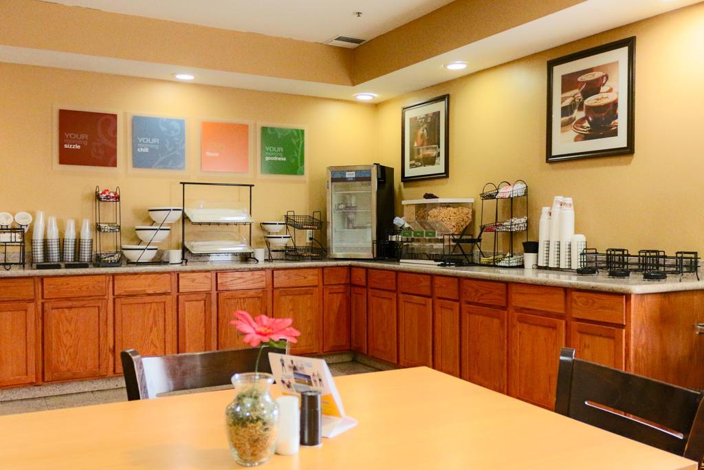 Frontier Hotel Houston