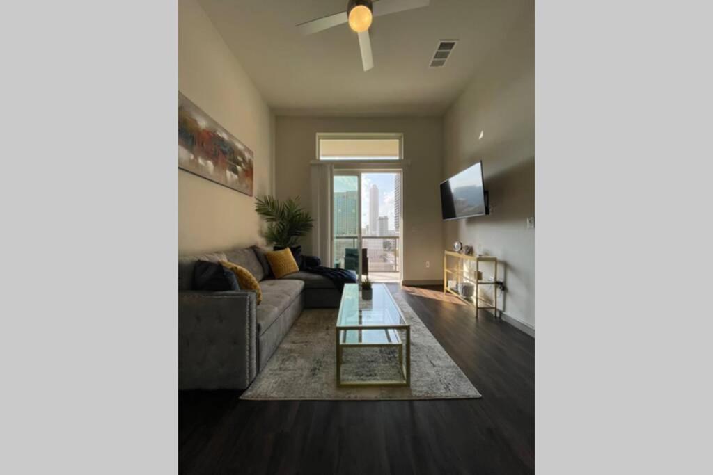 Downtown W Pool And Free Parking 6 Apartment Houston