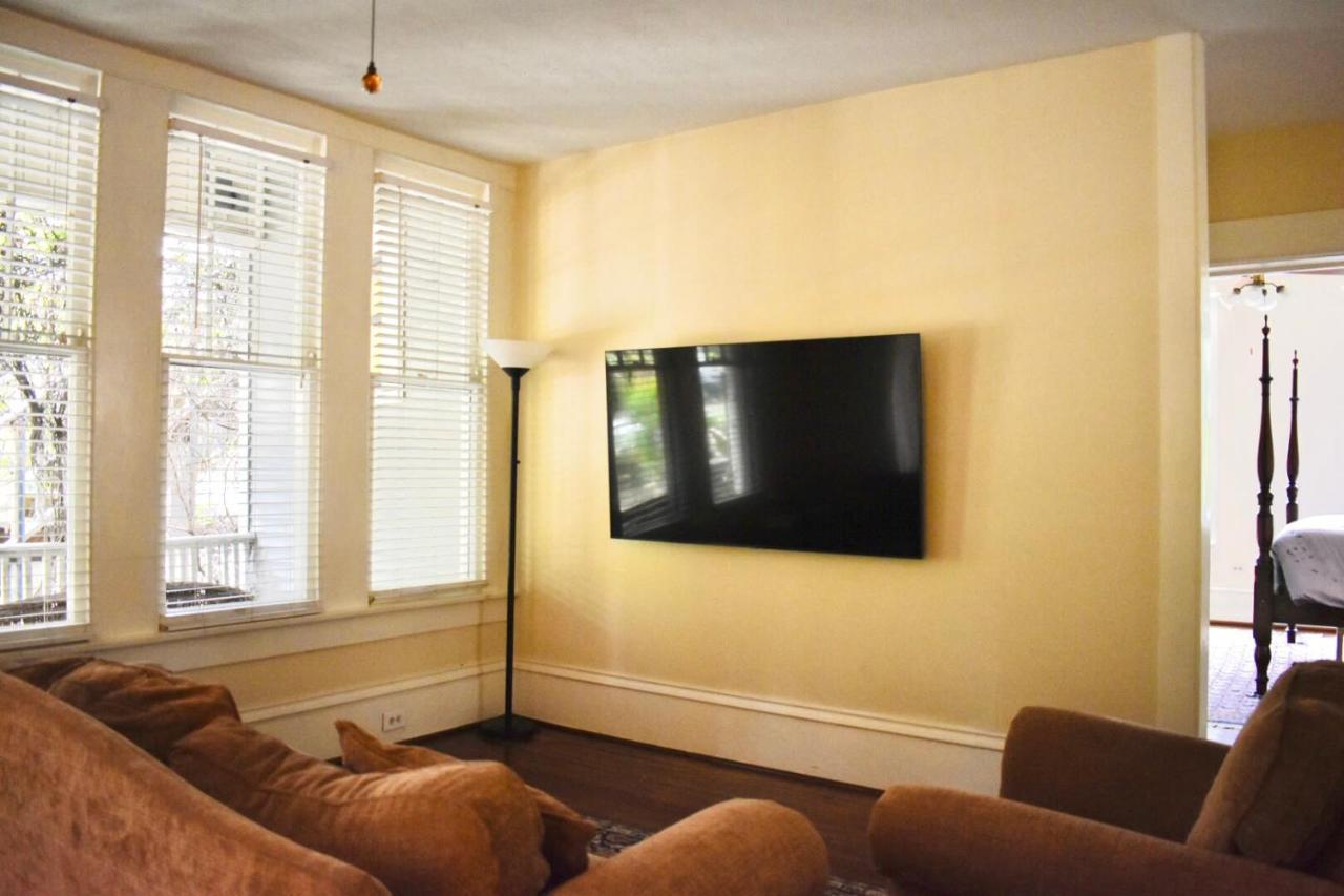 Spacious Oasis At Greeley Gardens--ample Patio Space And Gated Parking Apartment