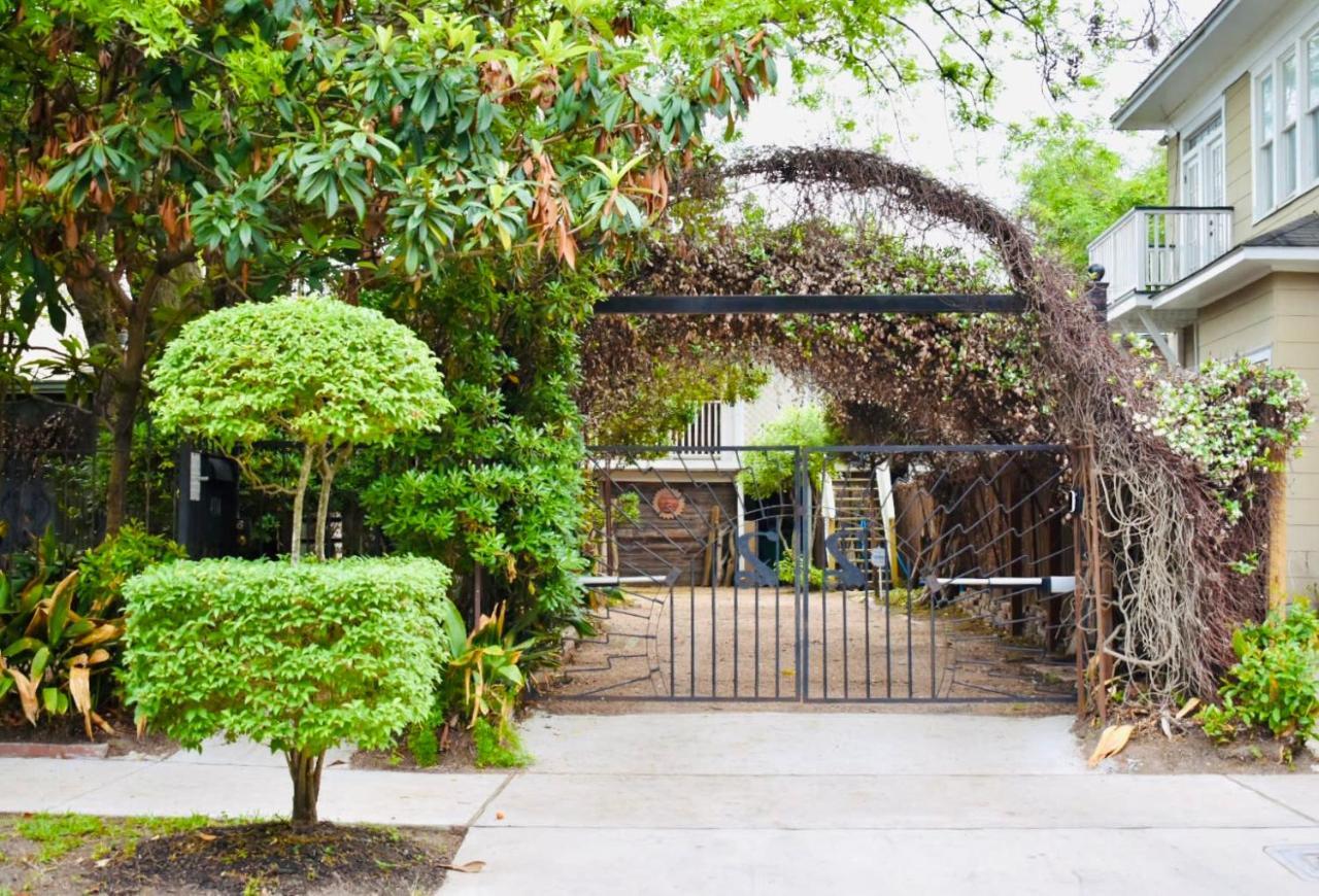 Spacious Oasis At Greeley Gardens--ample Patio Space And Gated Parking *