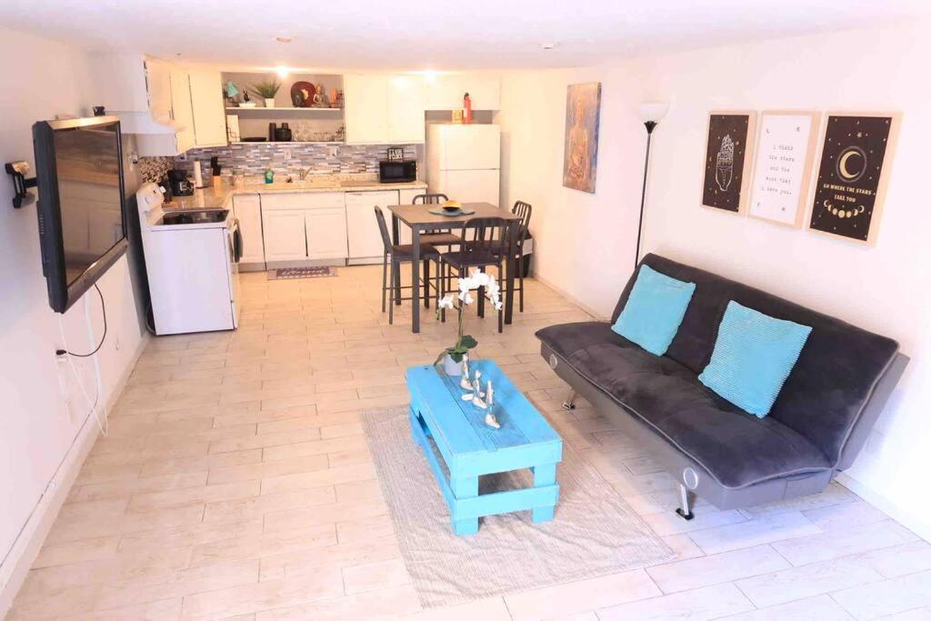 Apartment 1br Montrose Balcony Downtown Medical Center