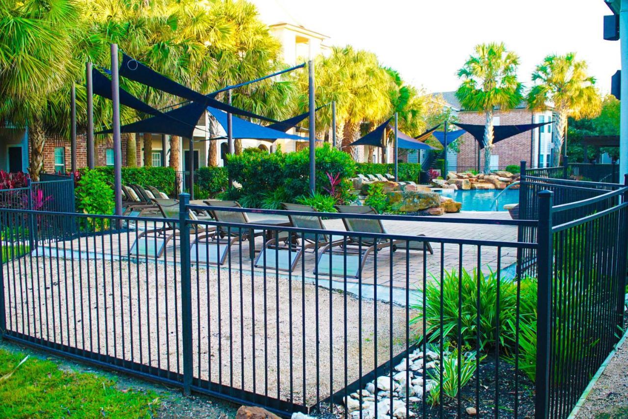 Apartment Stayspro Resort Style Apartments Near Nrg Stadium