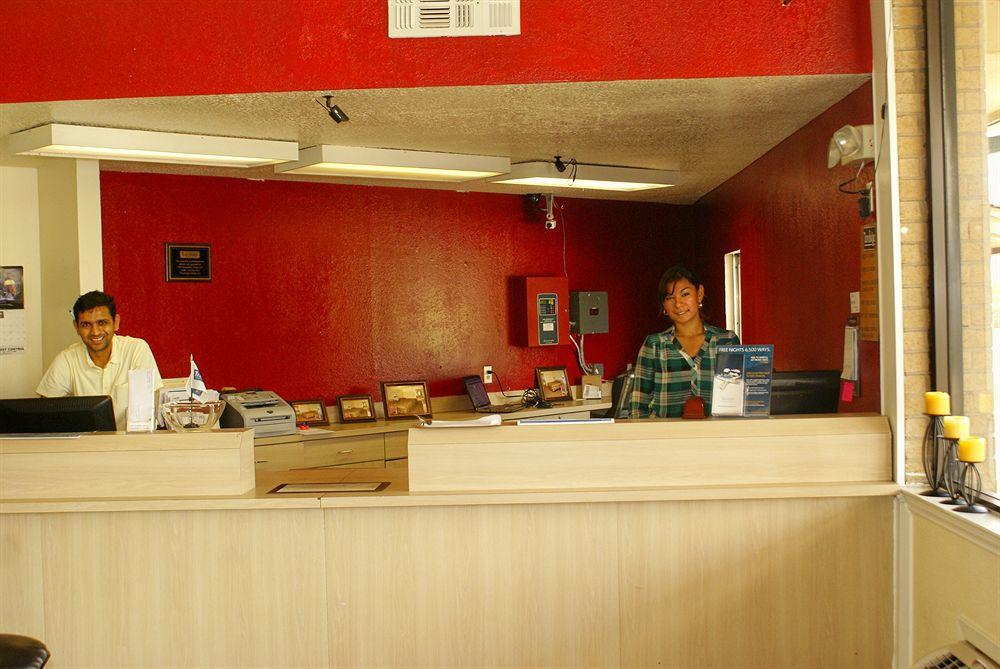 Americas Value Hobby Airport Motel 3*