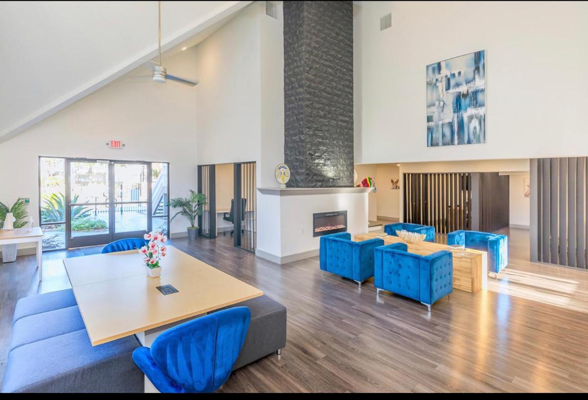 Medical Center 2br Loft With Pool Near Nrg Stadium