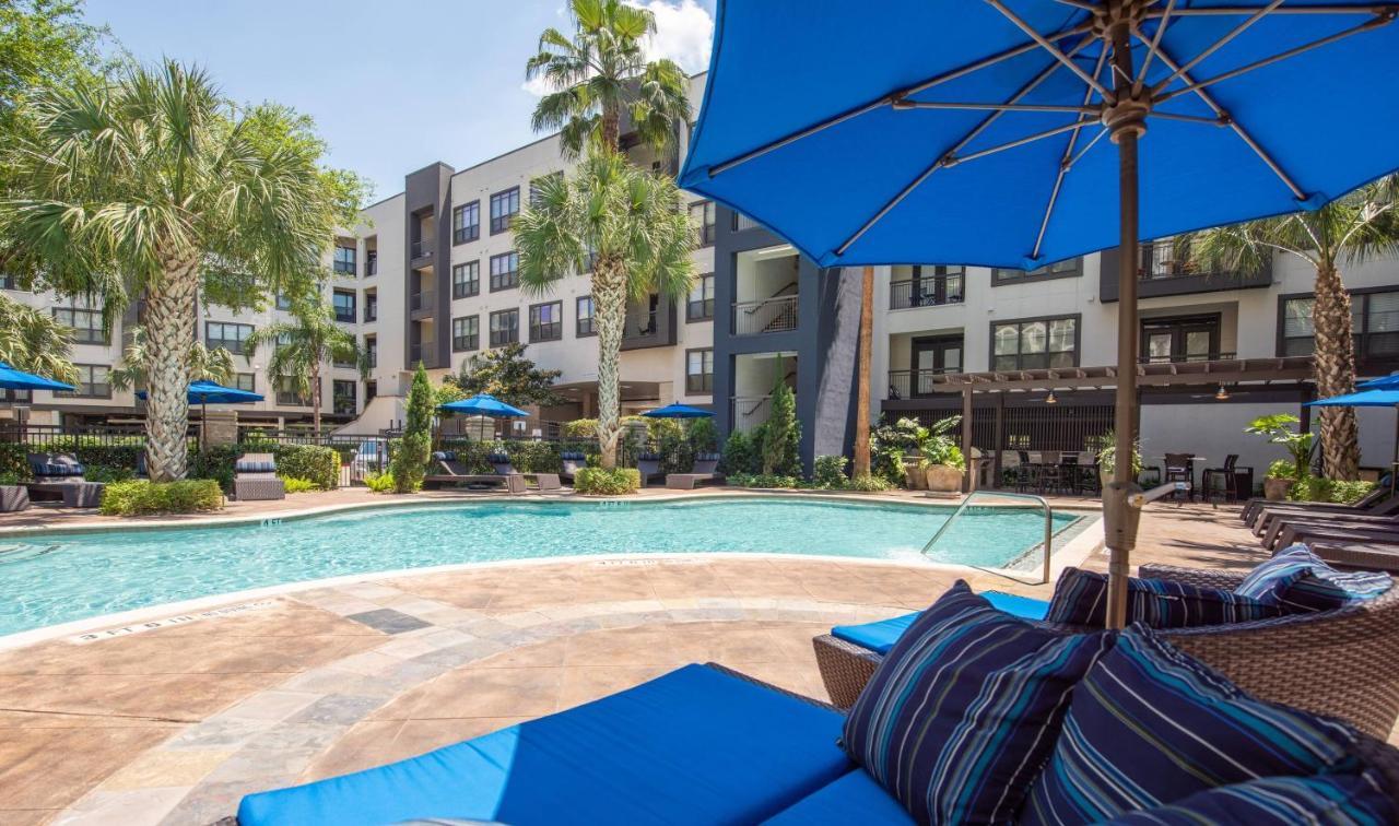 The Diamond Lux Apt Near Nrg & Tx Med Center W Pool Apartment *