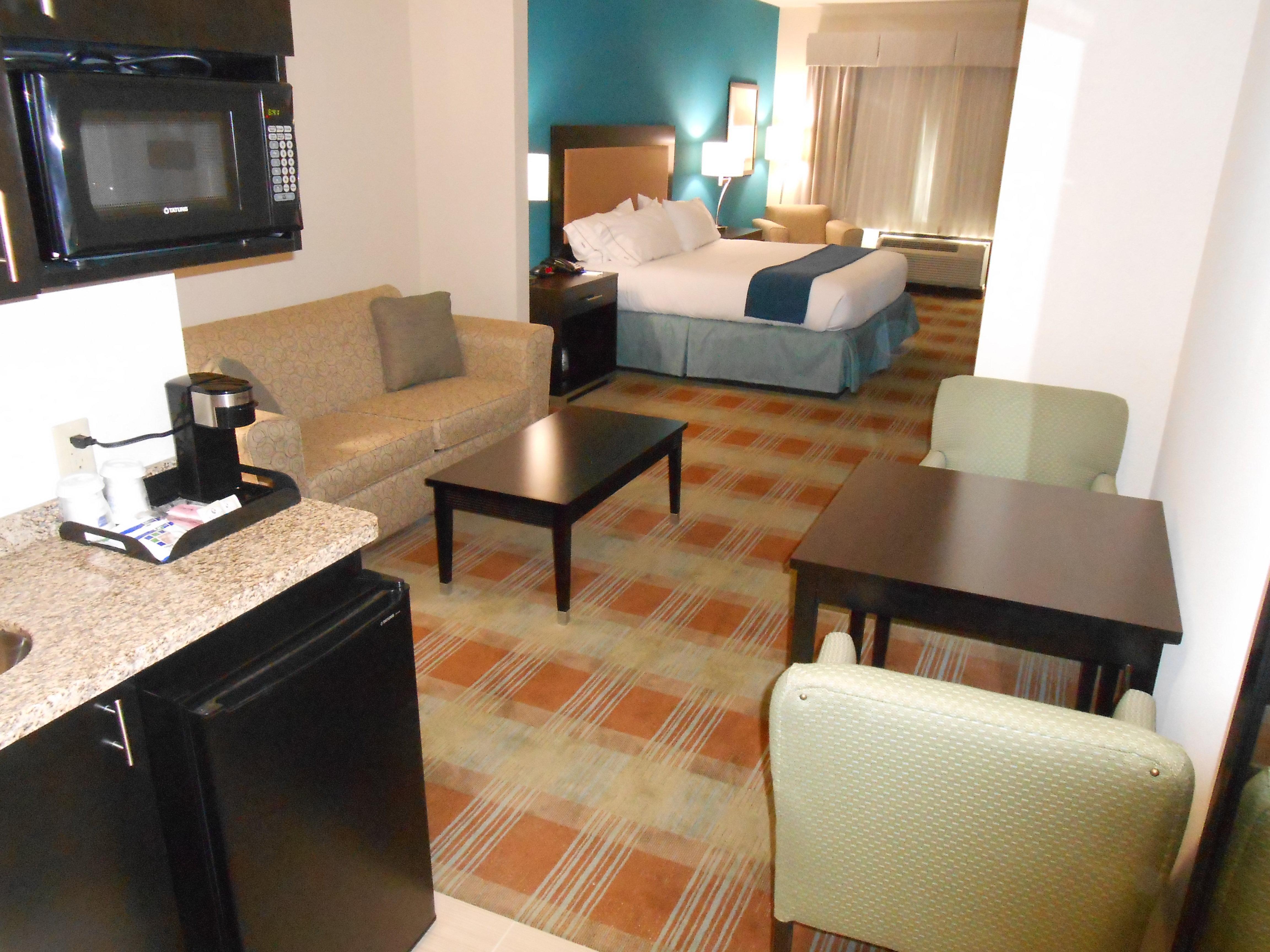 Express & Northwest-brookhollow By Ihg Hotel Houston