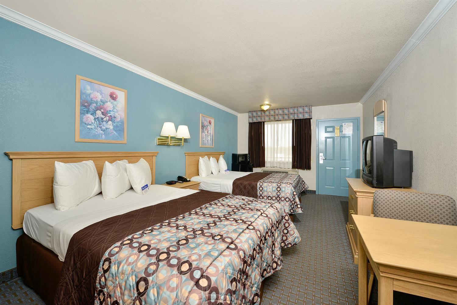 Americas Value Hobby Airport 3*