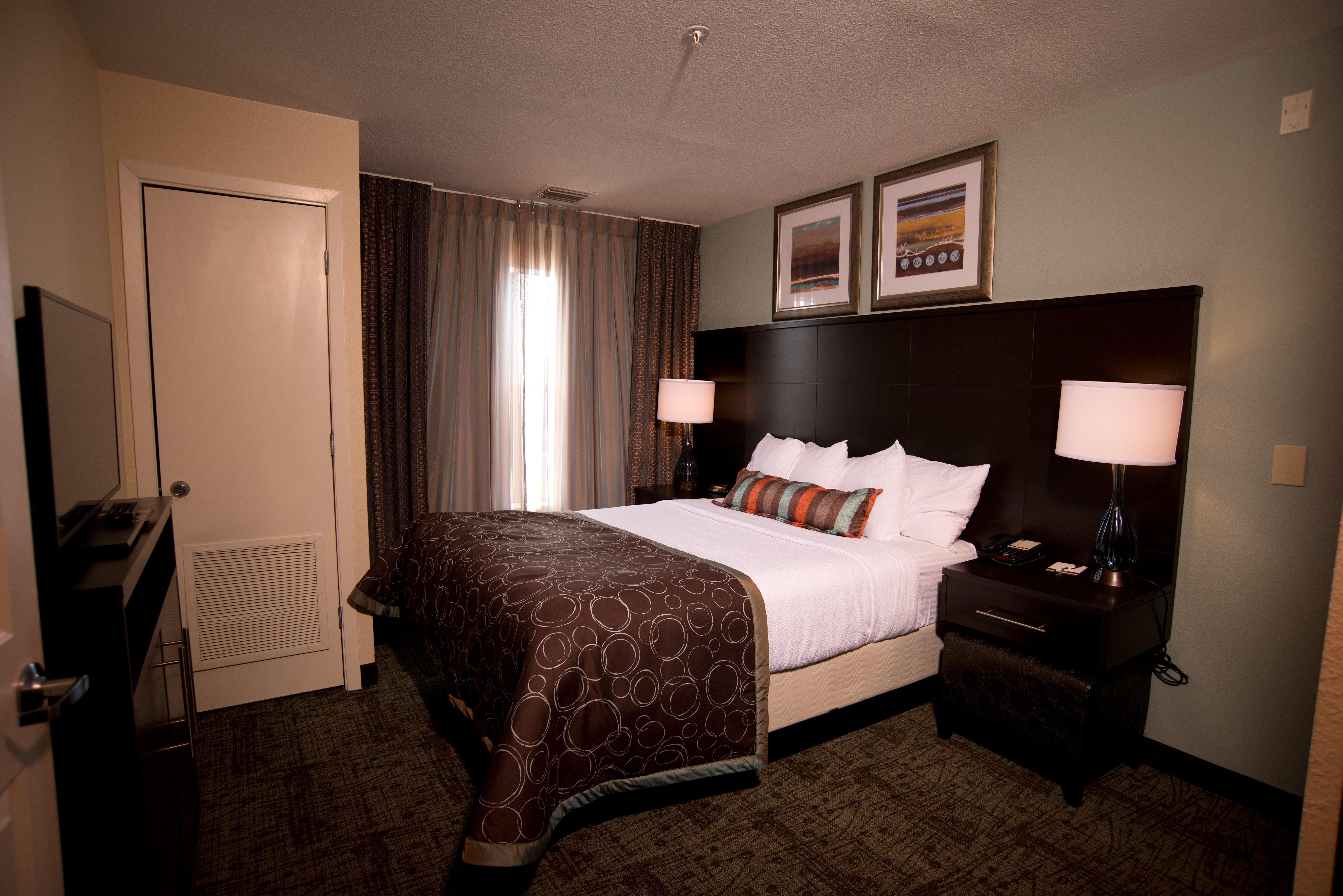 Hotel Staybridge Nw/willowbrook, An Ihg 2*