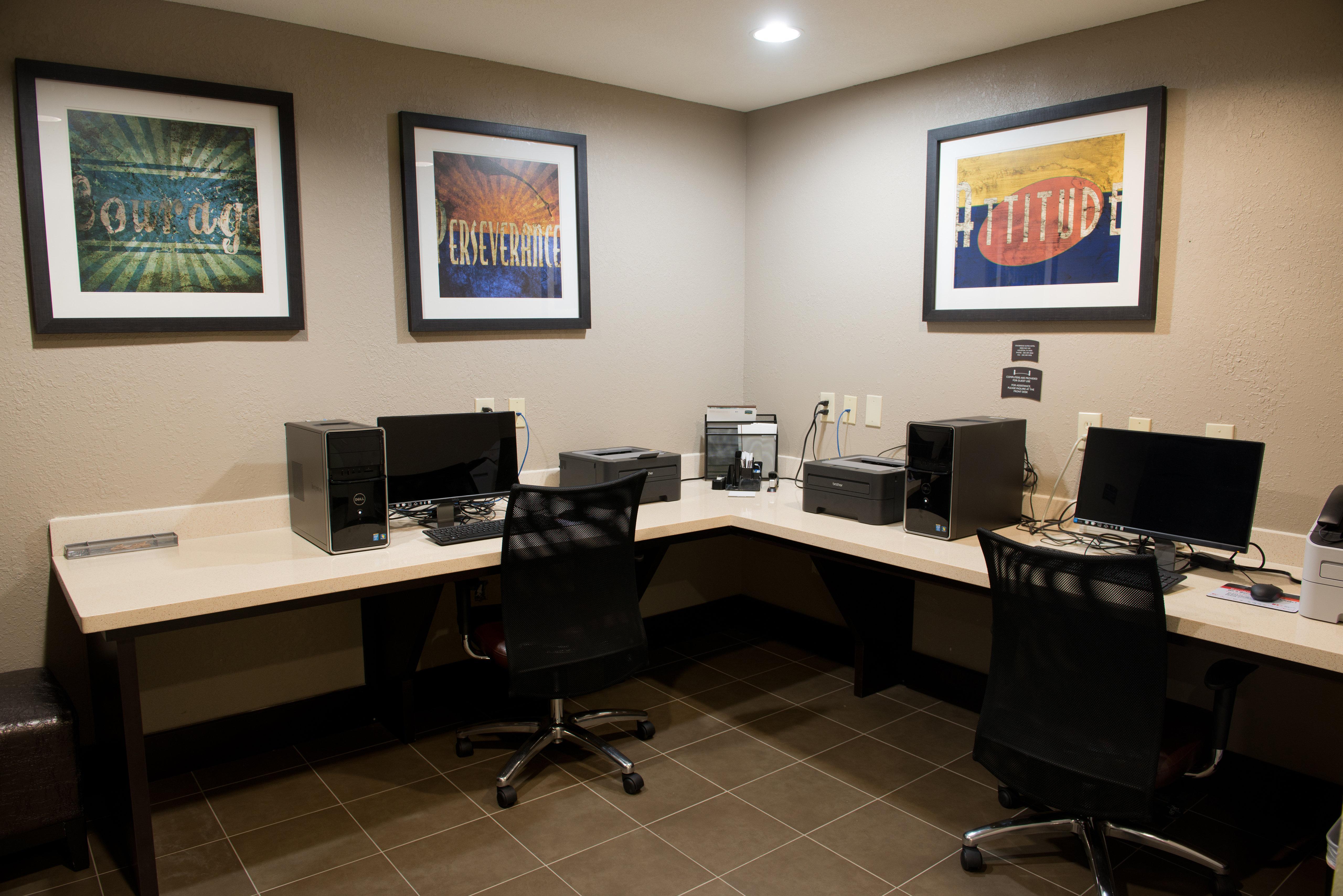 Staybridge Nw/willowbrook, An Ihg Hotel