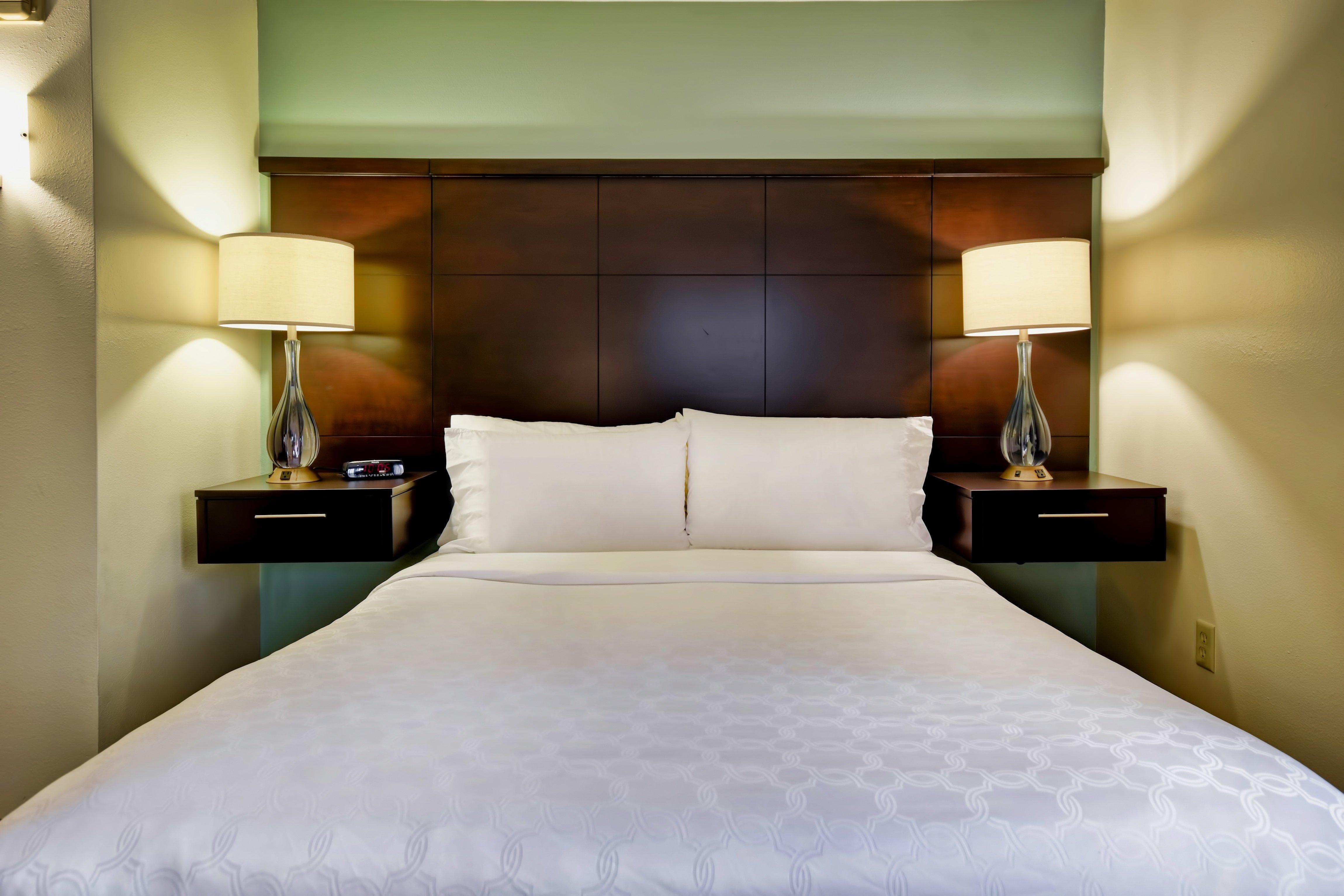 Staybridge - Willowbrook By Ihg Hotel