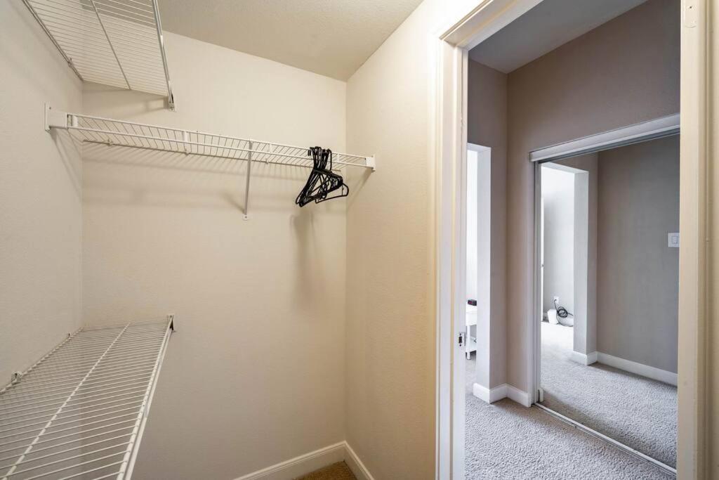 Uptown Escape - Modern, 1bd Near The Galleria * Houston
