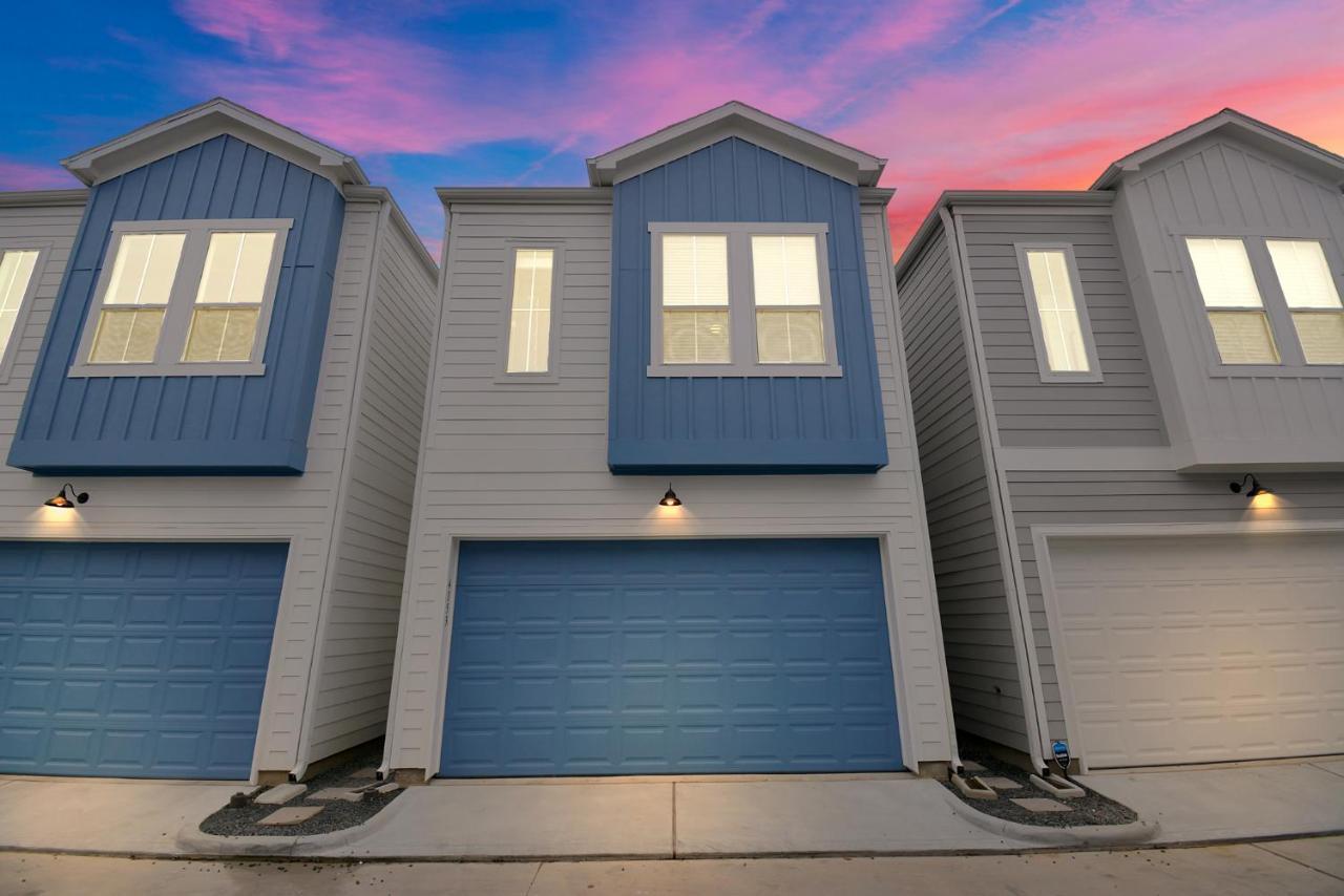 Emerald Palace - New, Modern 3br Townhome Close To Downtown, Nrg, Med Ctr Houston