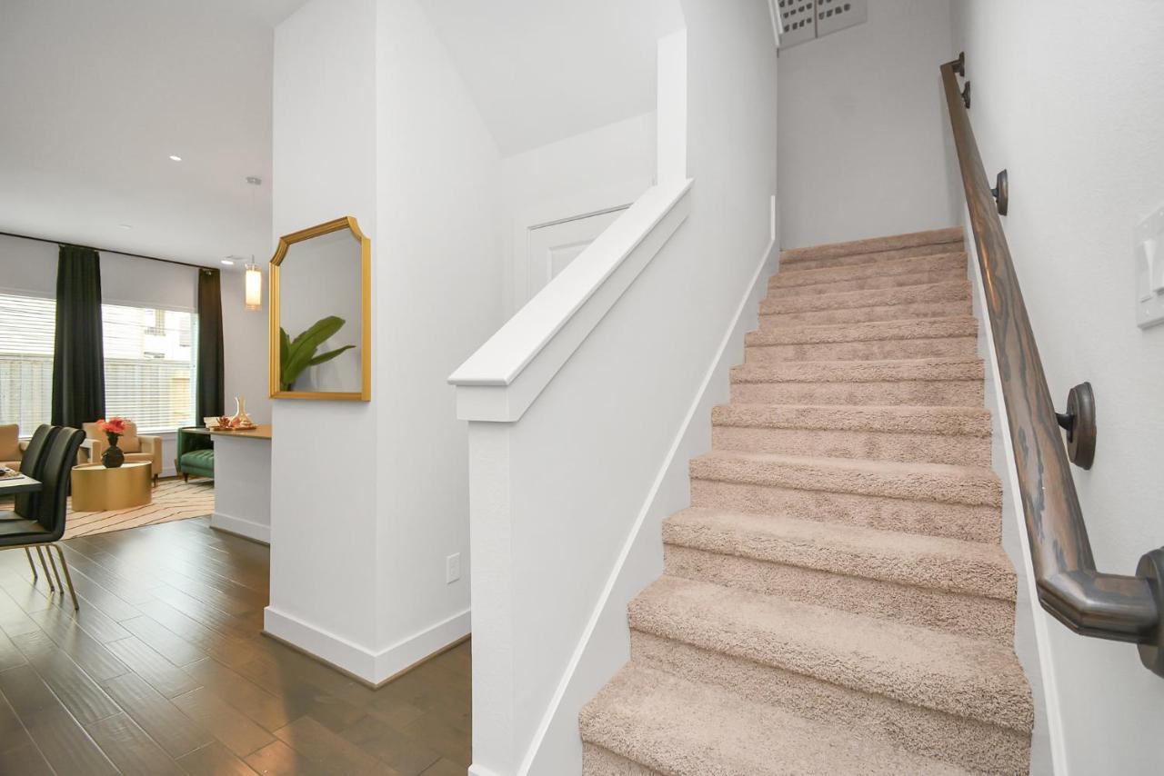 Emerald Palace - New, Modern 3br Townhome Close To Downtown, Nrg, Med Ctr *