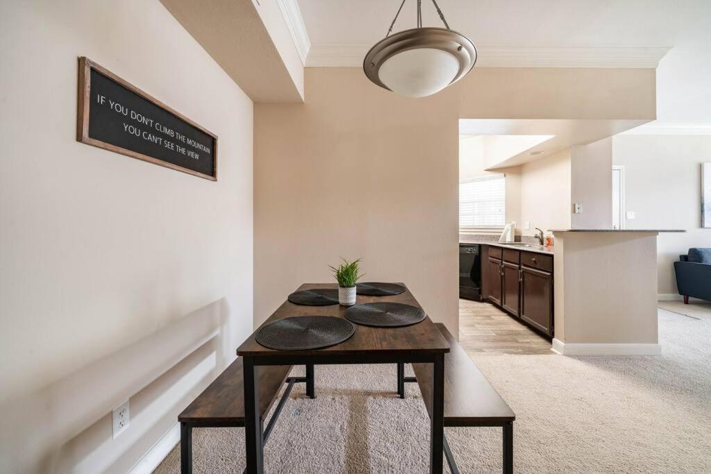 Uptown Escape - Modern, 1bd Near The Galleria *