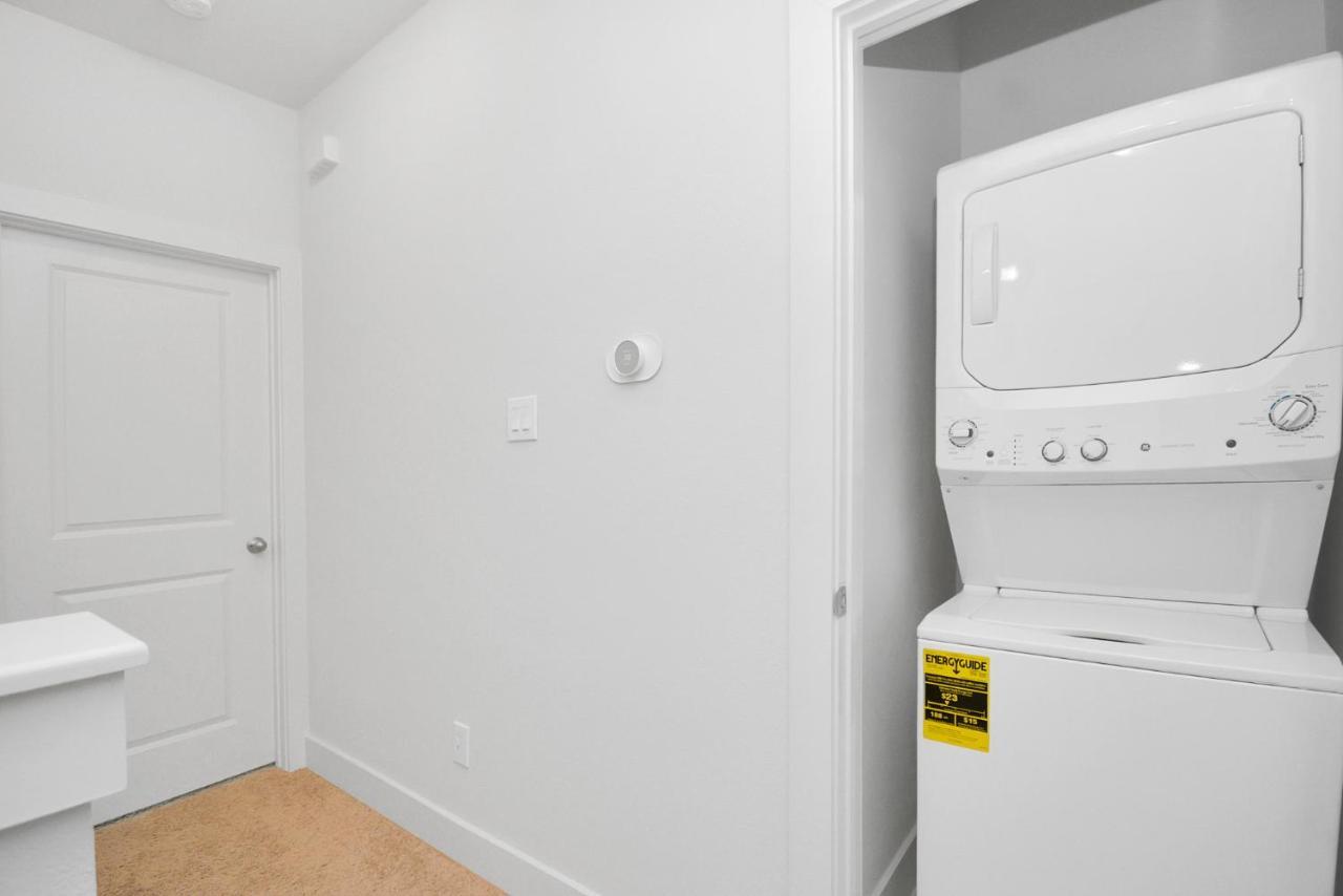 Holiday home Emerald Palace - New, Modern 3br Townhome Close To Downtown, Nrg, Med Ctr *