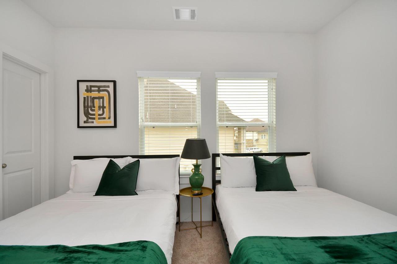 Emerald Palace - New, Modern 3br Townhome Close To Downtown, Nrg, Med Ctr Holiday home *